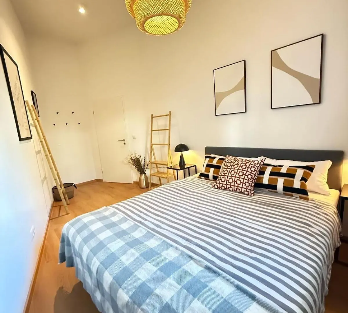 Beckhomes Munich, New, Central 2Br Apartment With Terrace